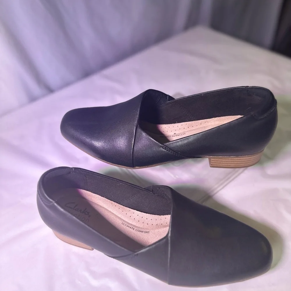 Clarks Women's Elegant Black Flats